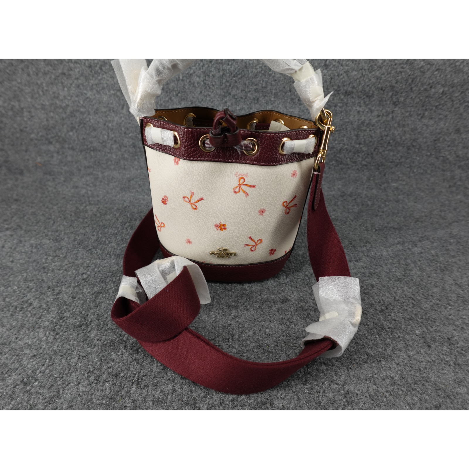 Coach Dempsey Drawstring Bucket Bag 15 Bow Print Chalk Wine Cn707 Mini Crossbody